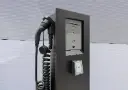Cargador V2C Pole Pro (2 sockets, trifásico, pared, por conector) base tipo 2 base tipo 2 suelo con protecciones eléctrica