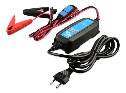 [BPC120134034R] Victron Blue Smart IP65 Charger 6V/12V-1.1 + DC connector